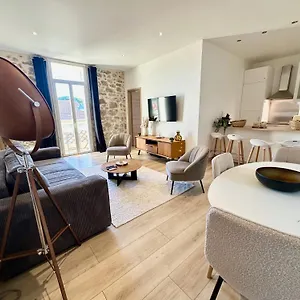 Gorgeous 2 Bedrooms Brand New 3 Avenue Paul Arène France